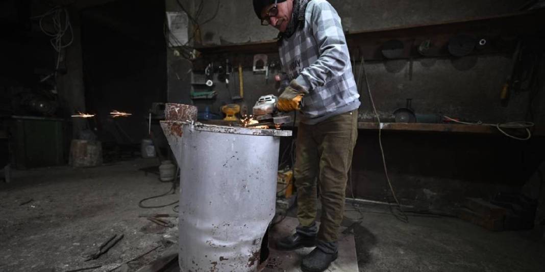 Dayanıklılığı ve çok yönlü kullanımı dikkat çekiyor! 35 yıldır el emeğiyle üretiyor: ‘Ölene kadar devam edeceğim’ 5